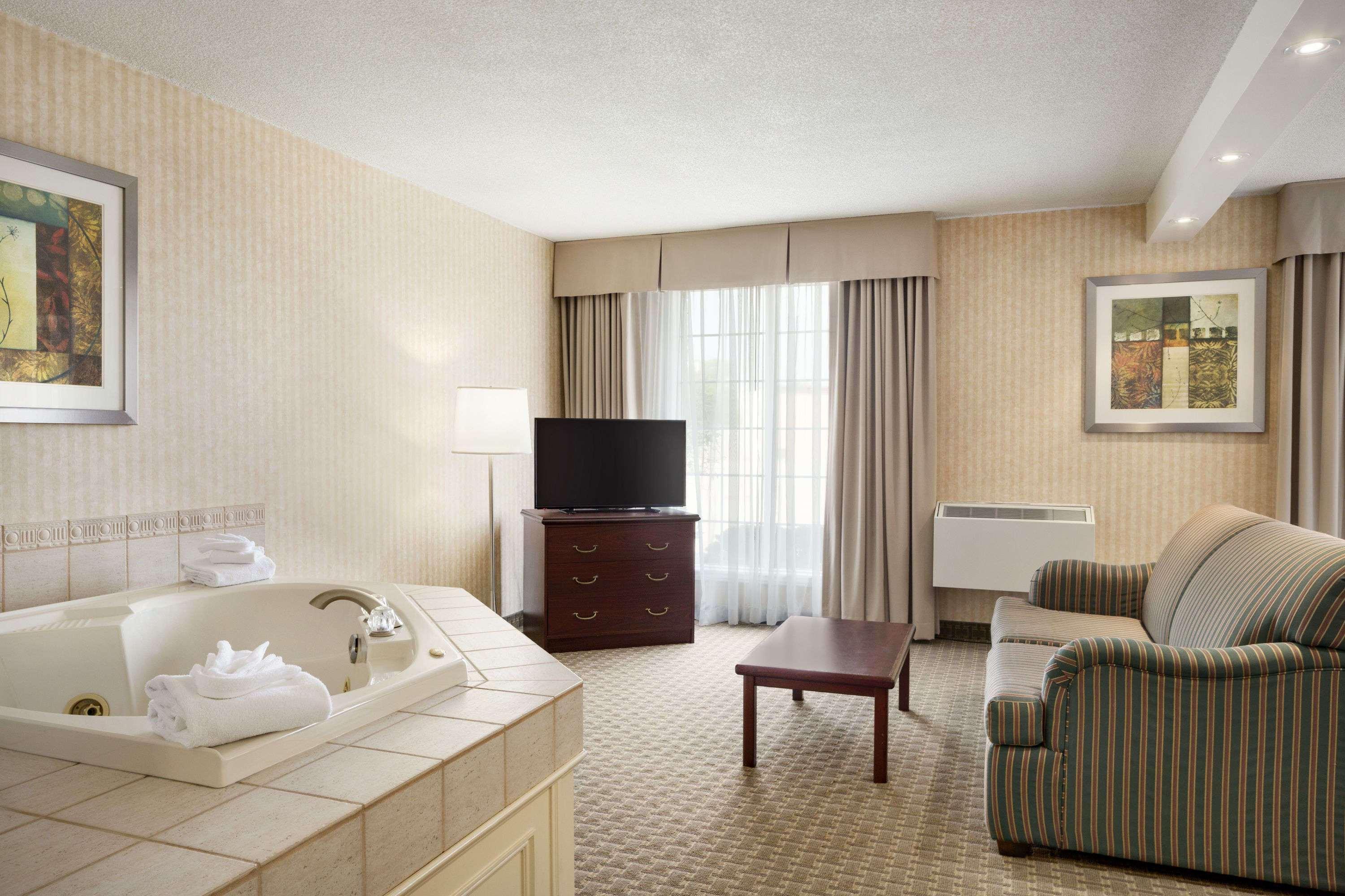 Days Inn By Wyndham Brantford Eksteriør bilde